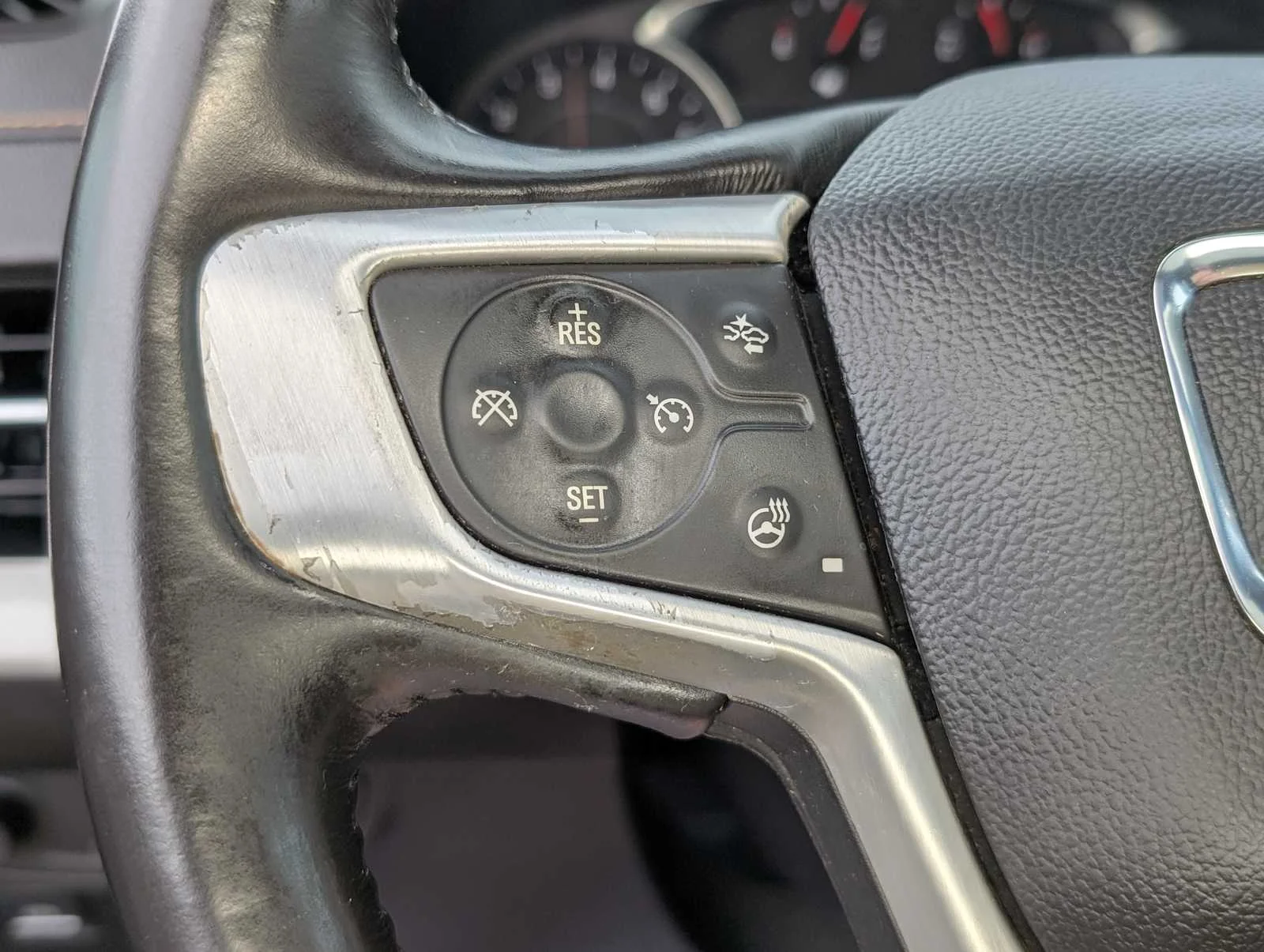 Used 2019 Smokey Quartz Metallic GMC SLT image 36