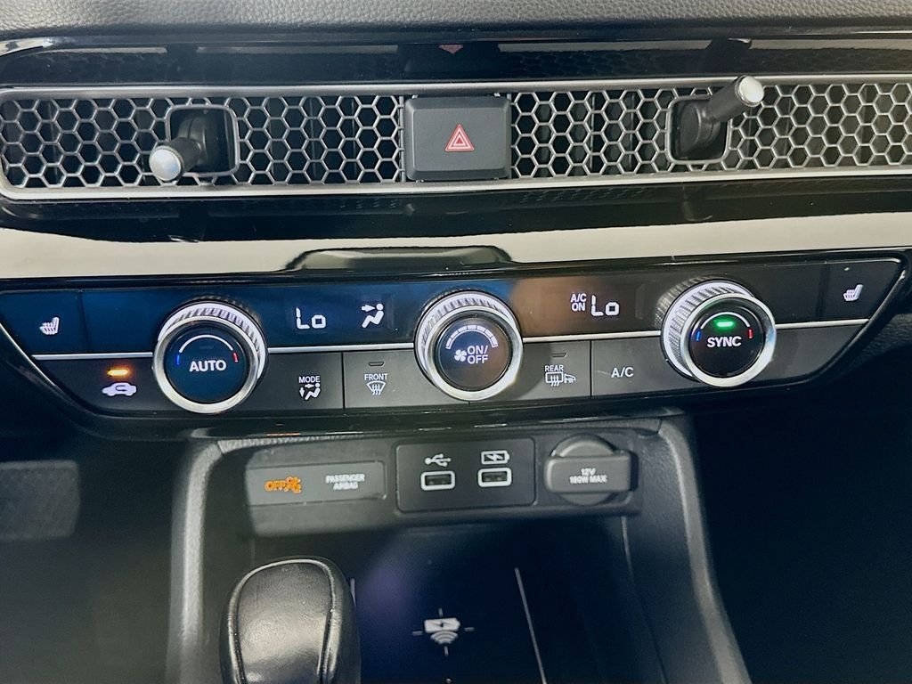 2022 Honda Civic Touring - Photo 16