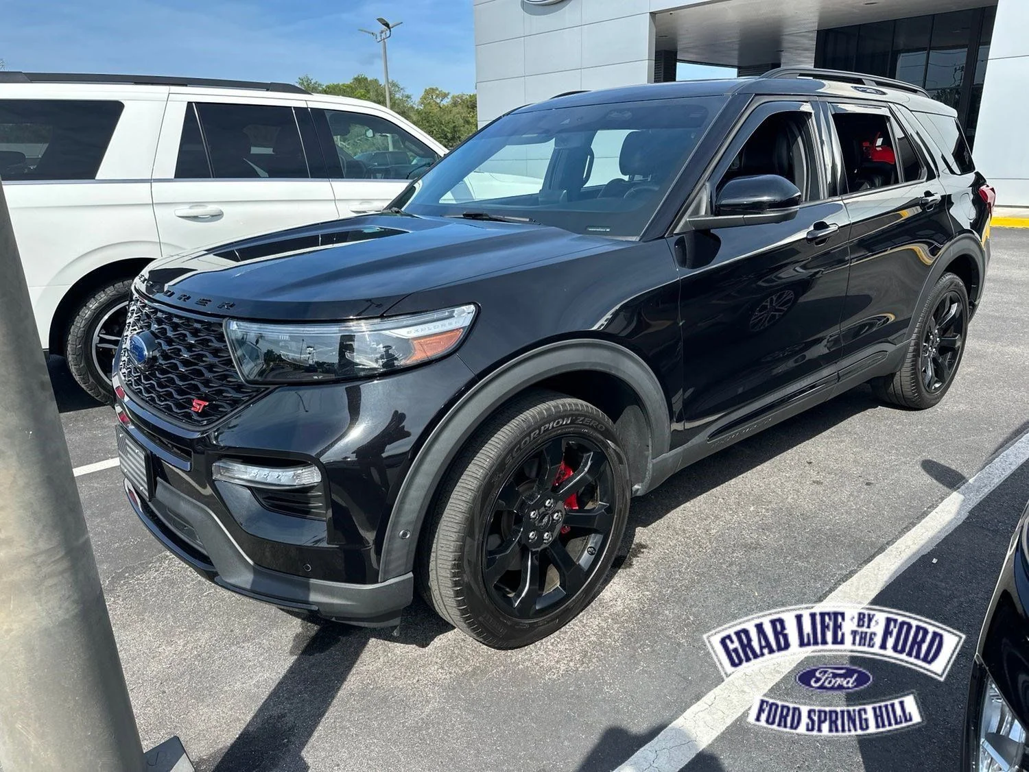 2021 Ford Explorer ST 4WD's photo