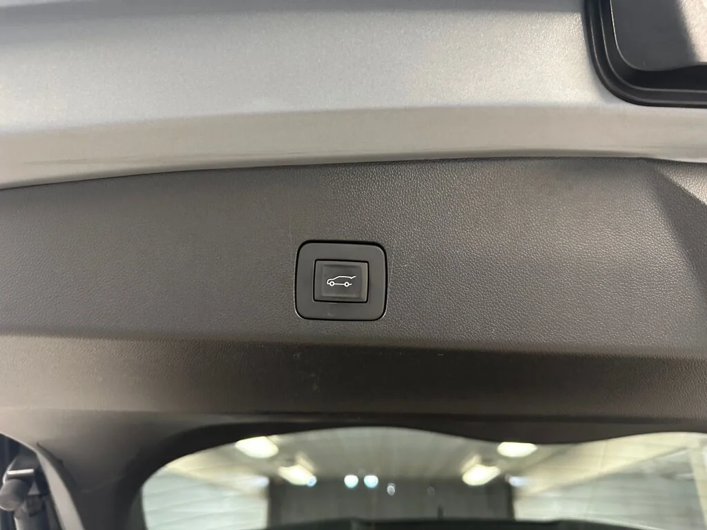 Certified Used 2023 Moonstone Gray Metallic Buick Select image 23