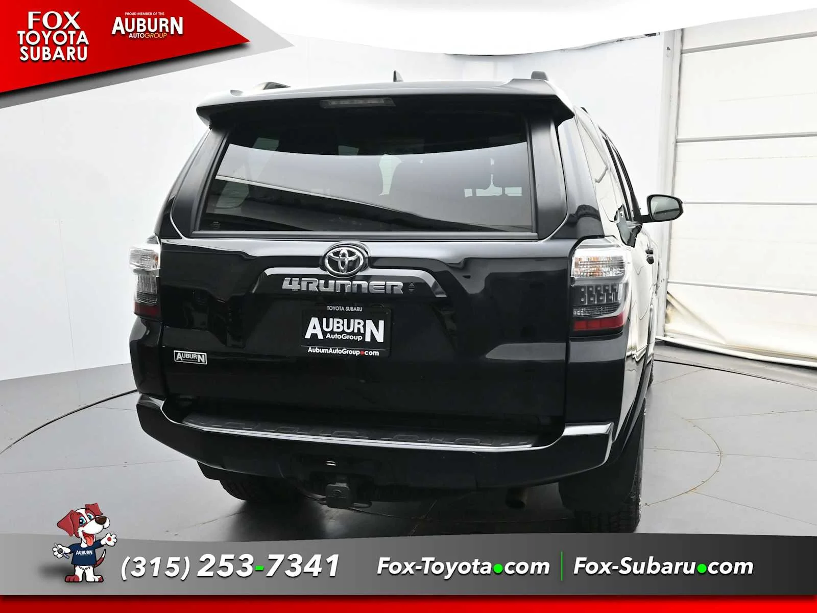 Used 2022 Midnight Black Metallic Toyota SR5 Premium image 4
