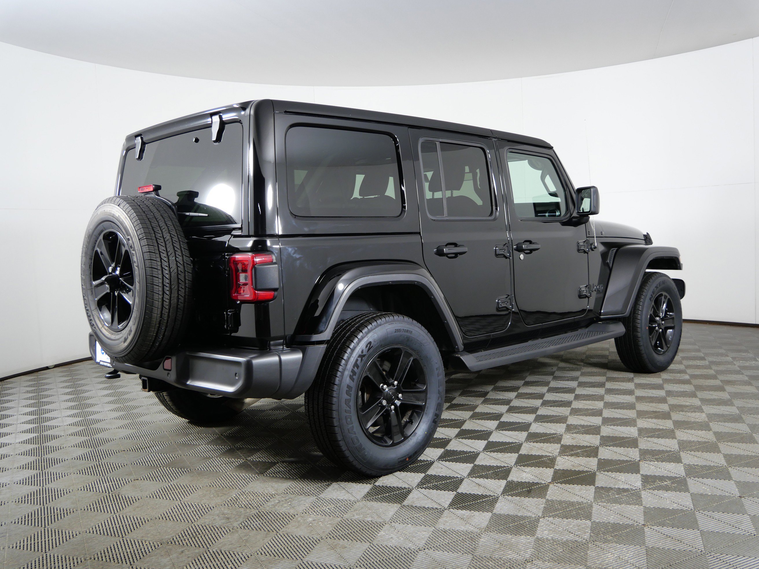 Used 2020 Black Clearcoat Jeep Sahara Altitude image 7