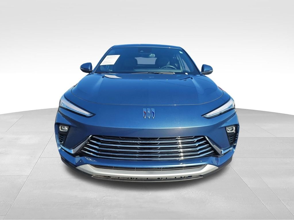 Used 2024 Blue Buick Preferred image 8