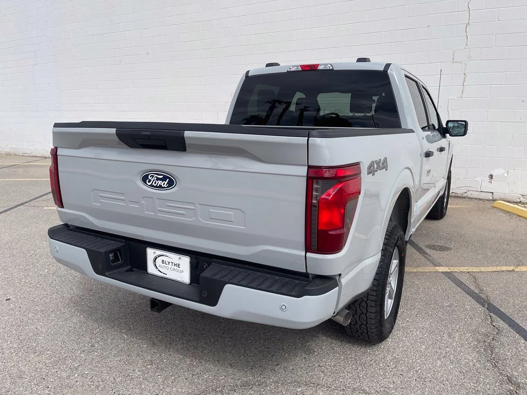 New 2026 Avalanche Ford XLT image 7