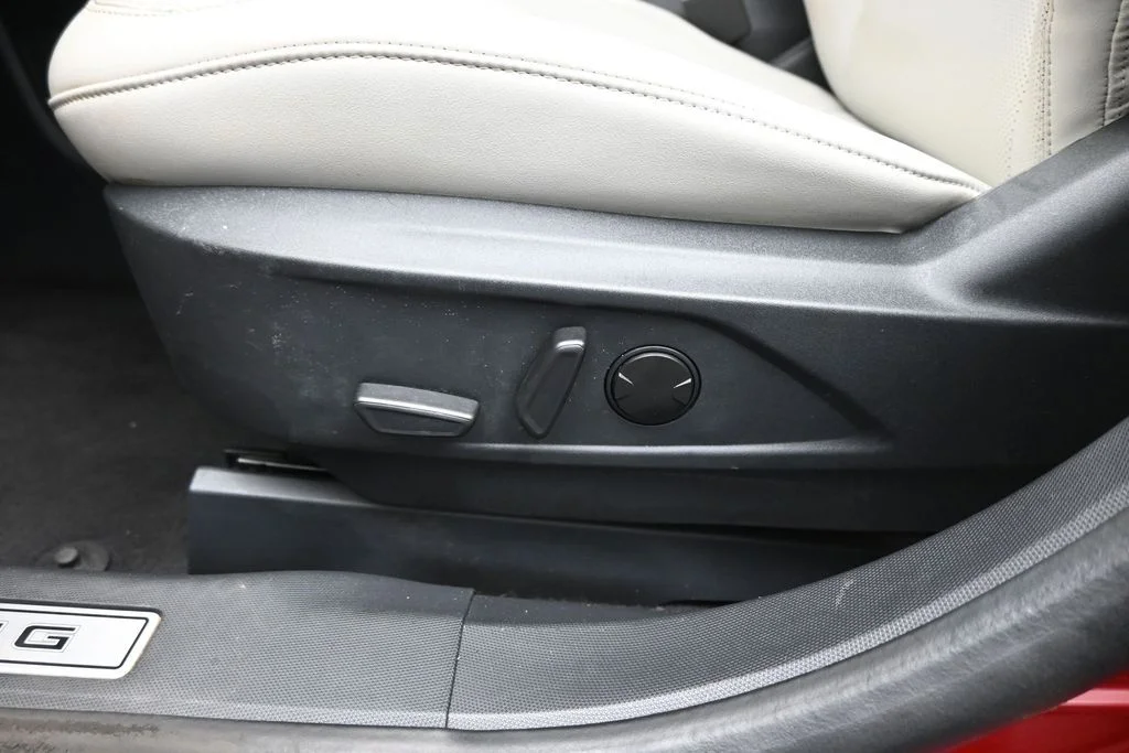 Used 2023 Red Ford Premium image 11