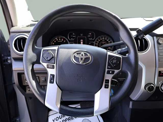 Used 2019 Gray Toyota SR5 image 12