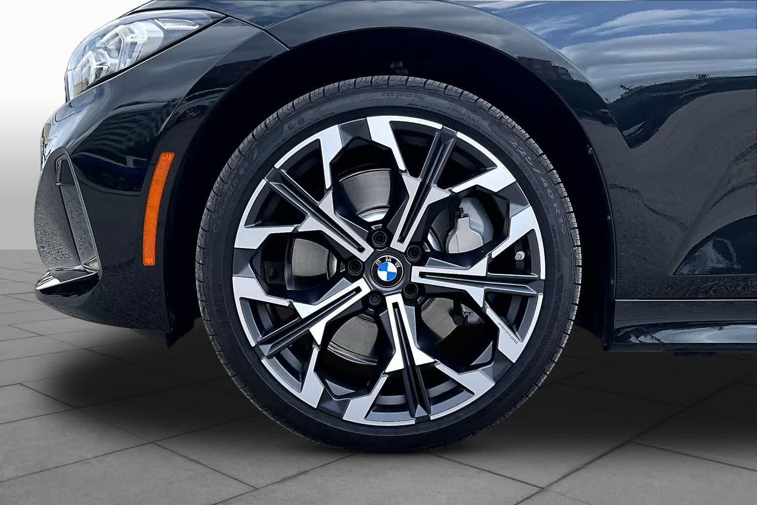 2026 BMW 3 Series 330i - Photo 10