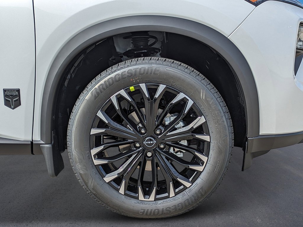 New 2026 Everest White Pearl Tricoat Nissan Dark Armor image 9