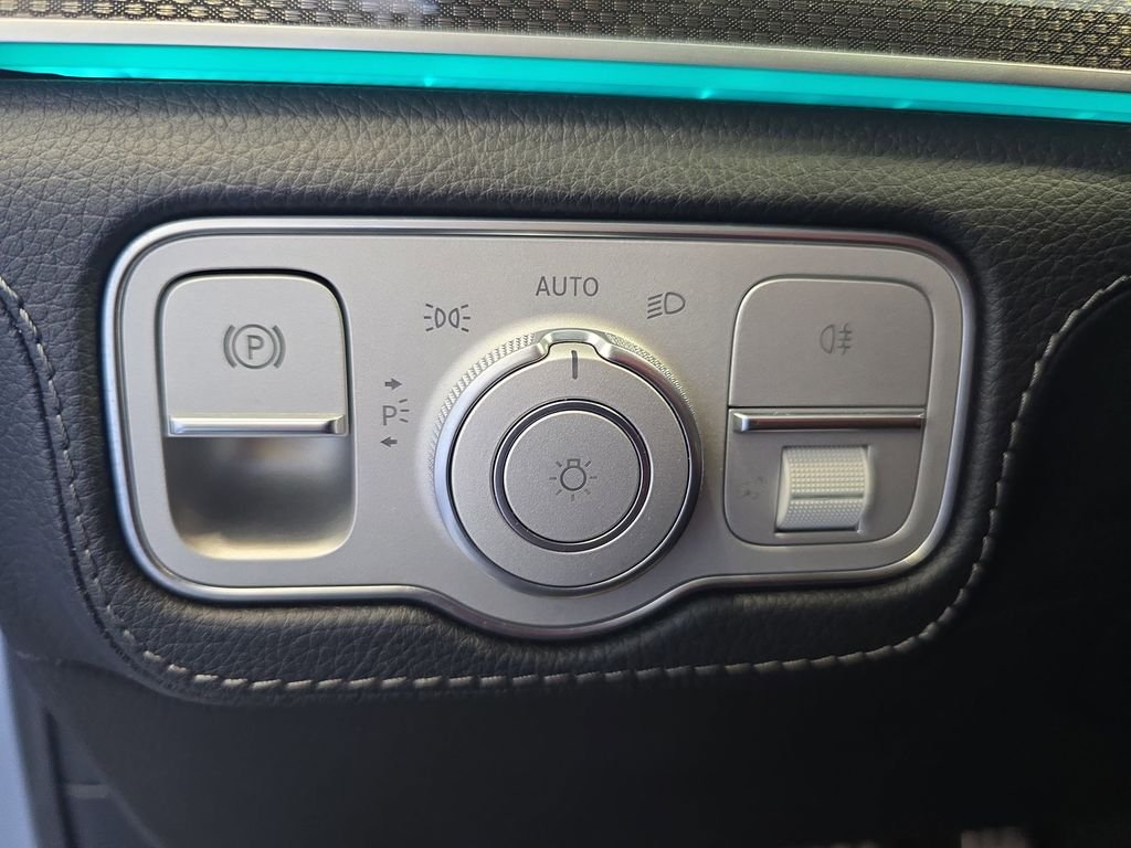 Used 2023 Silver Mercedes-Benz GLE 53 AMG® image 27
