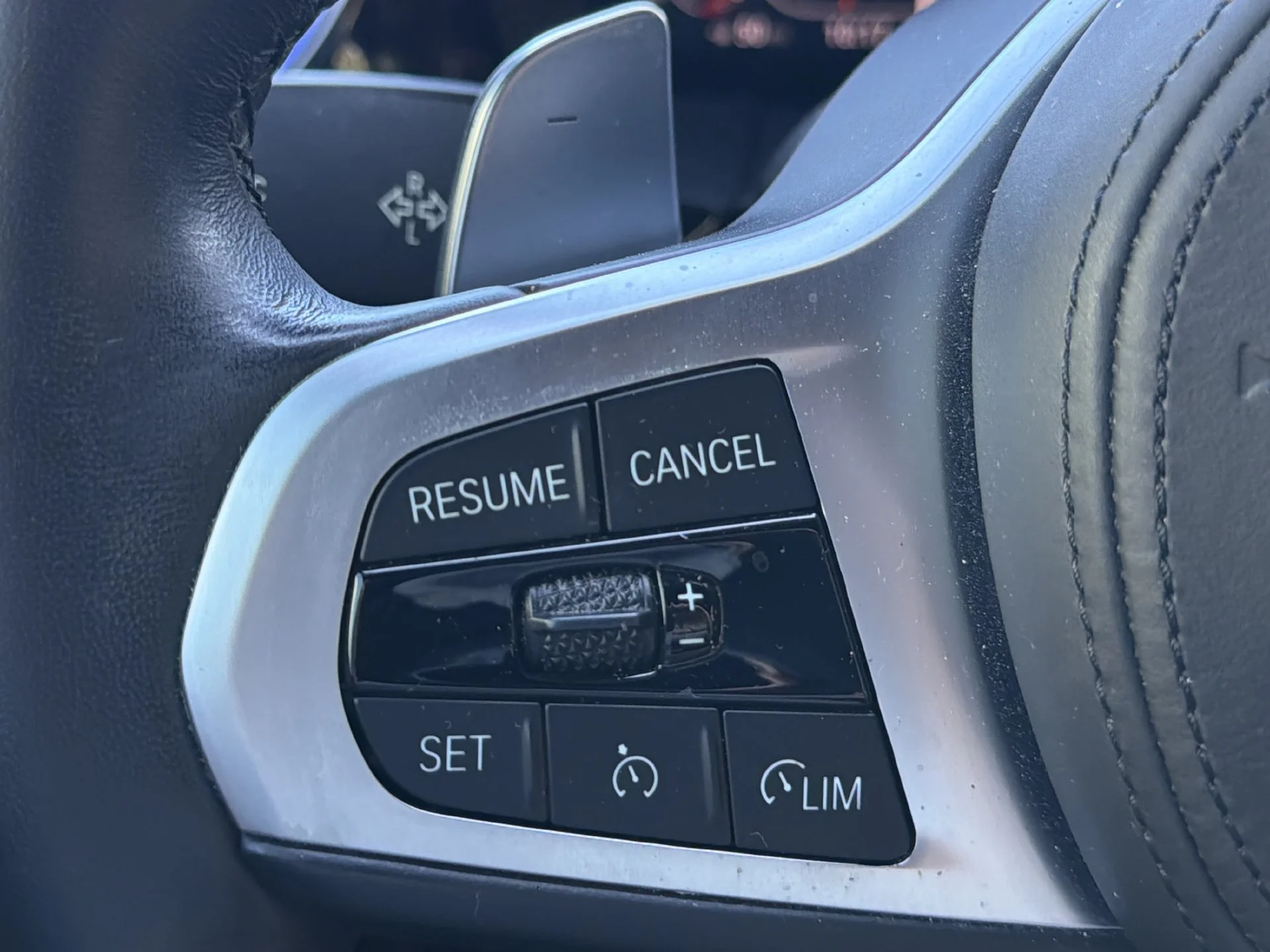 Used 2019 Black Sapphire Metallic BMW sDrive30i image 24