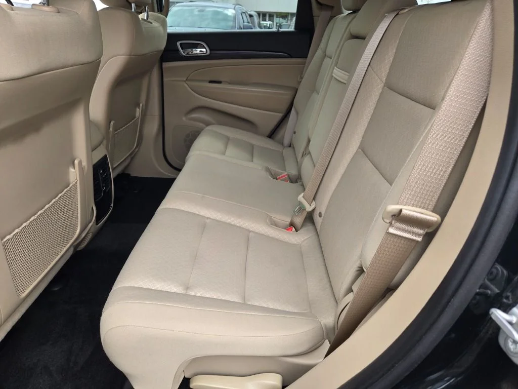 Certified Used 2022 Black Jeep Laredo E image 15