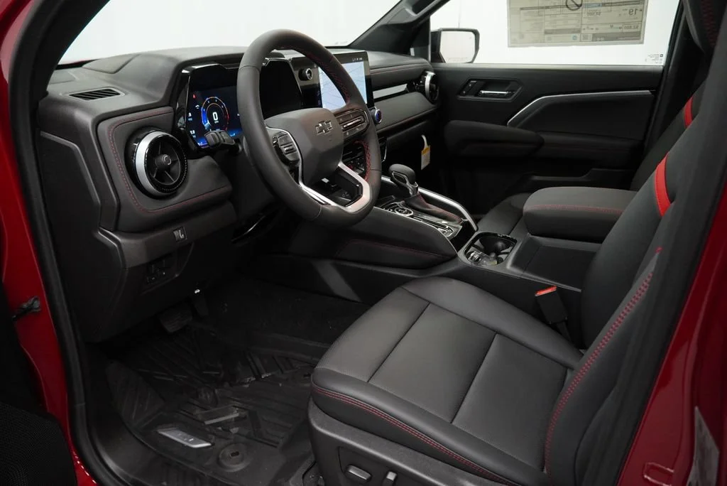 2026 Chevrolet Colorado Z71 - Photo 11