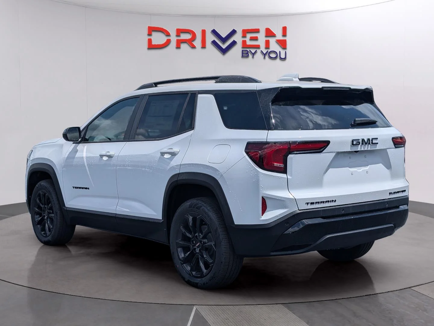 New 2026 Summit White GMC Elevation image 3