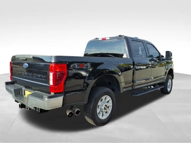 Used 2022 Black Ford XLT image 10