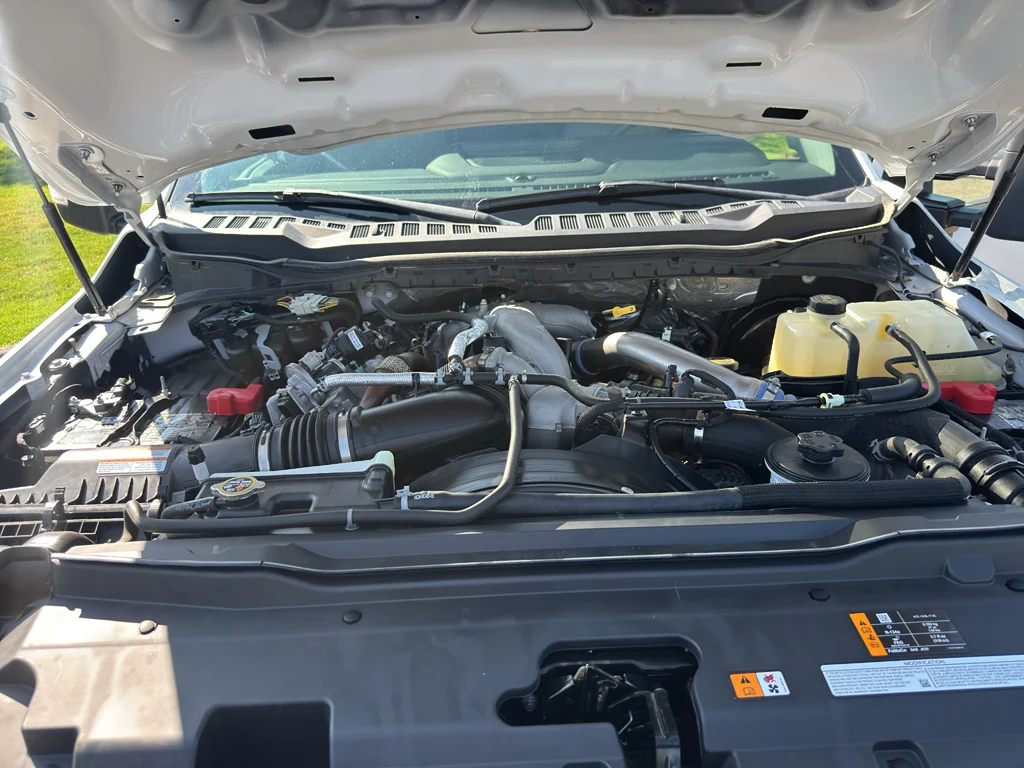 Used 2023 Oxford White Ford XLT image 28