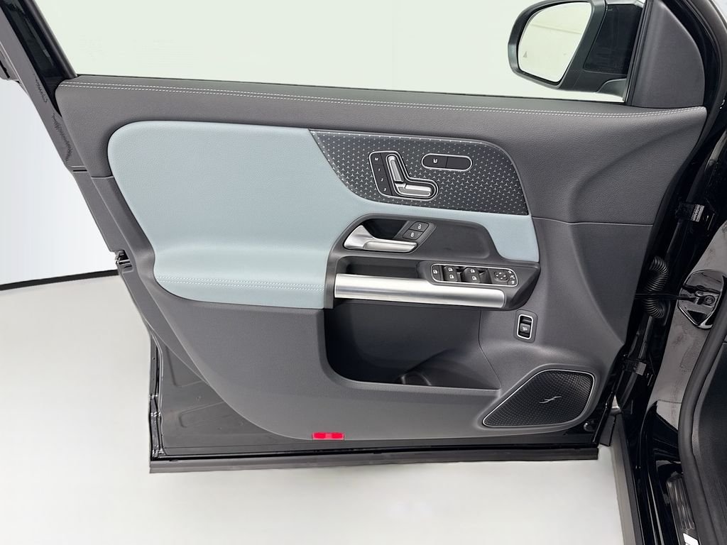 New 2026 Night Black Mercedes-Benz GLA 35 AMG® image 23
