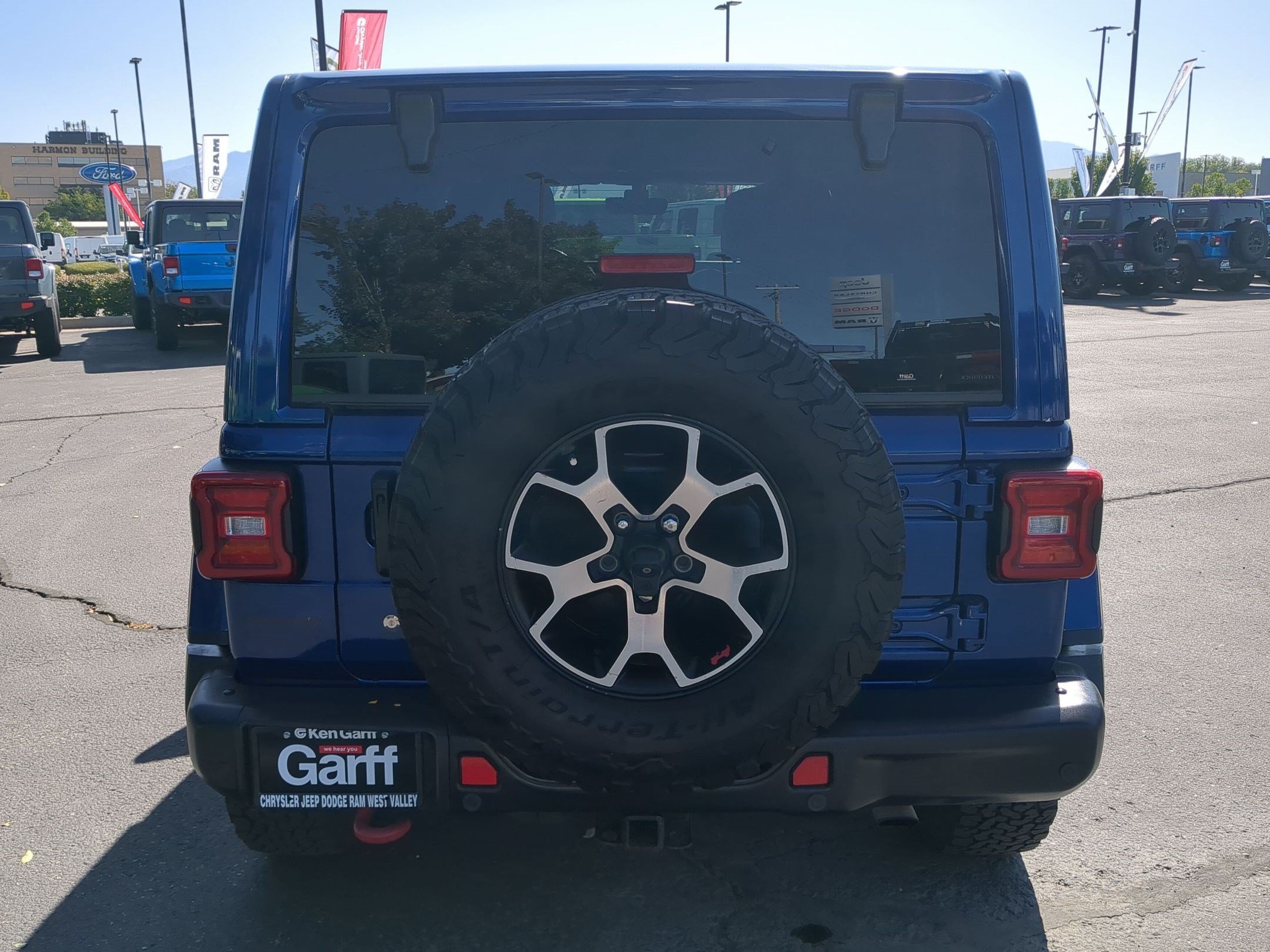 Used 2018 Ocean Blue Metallic Clearcoat Jeep Rubicon image 5