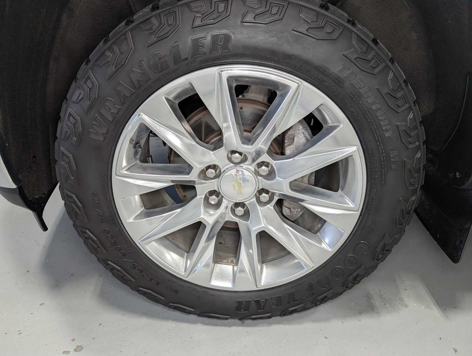 Used 2021 Summit White Chevrolet LTZ image 3