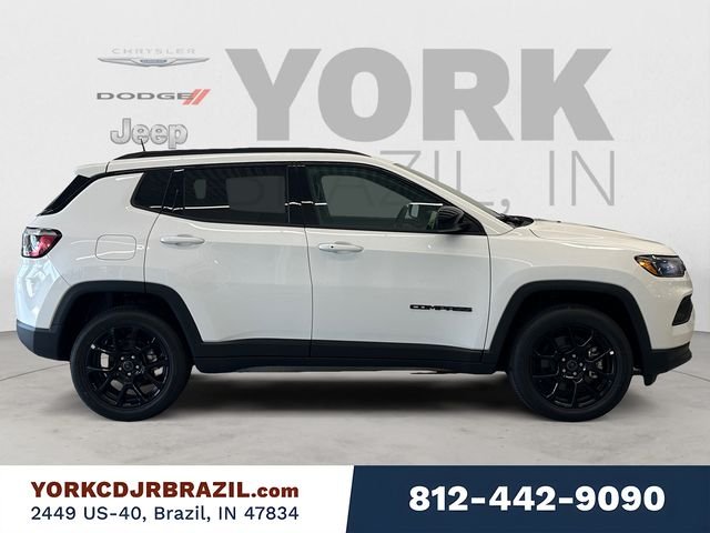 New 2026 Bright White Clear-Coat Exterior Paint Jeep Latitude image 6