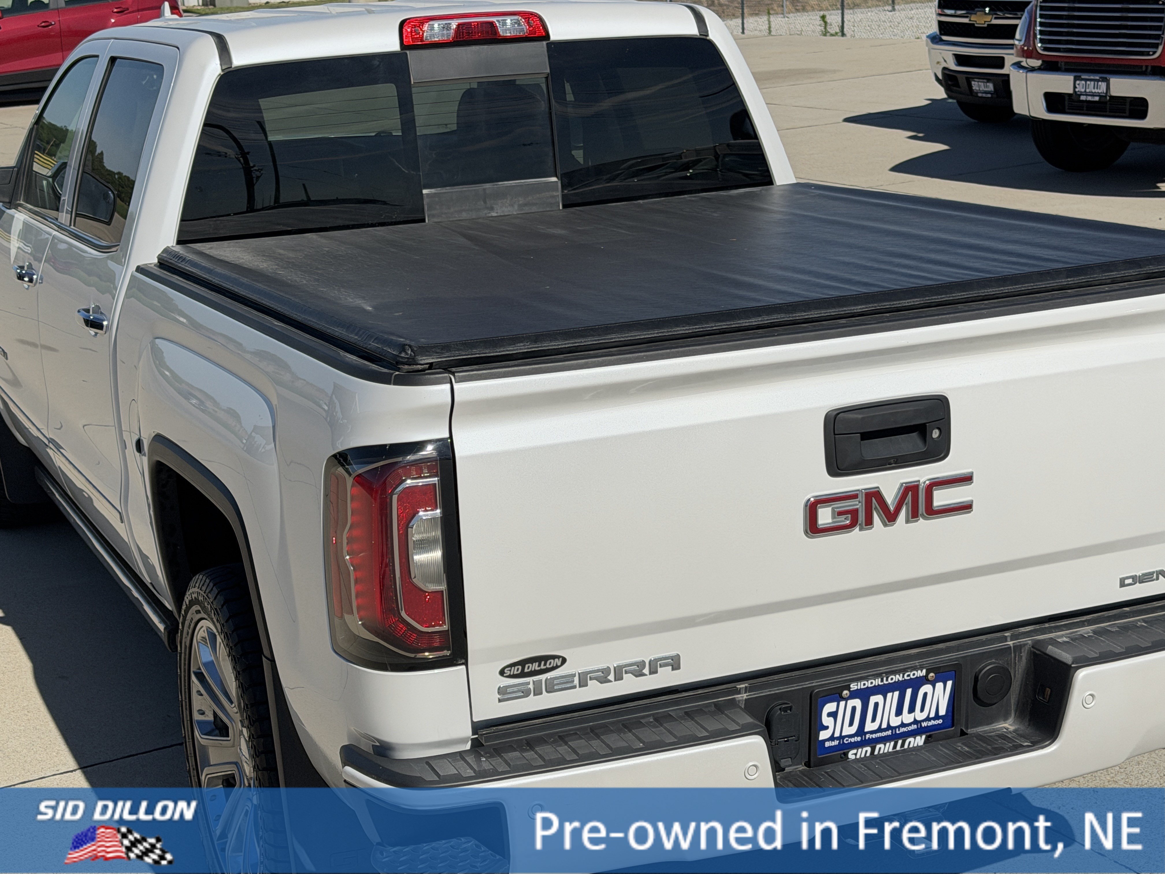 Certified Used 2018 WHITE FROST TRICOAT GMC Denali image 5