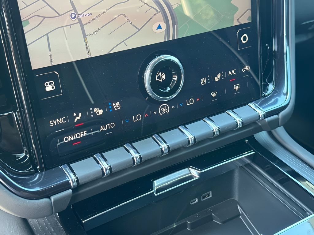 2026 GMC Yukon AT4 Ultimate - Photo 15