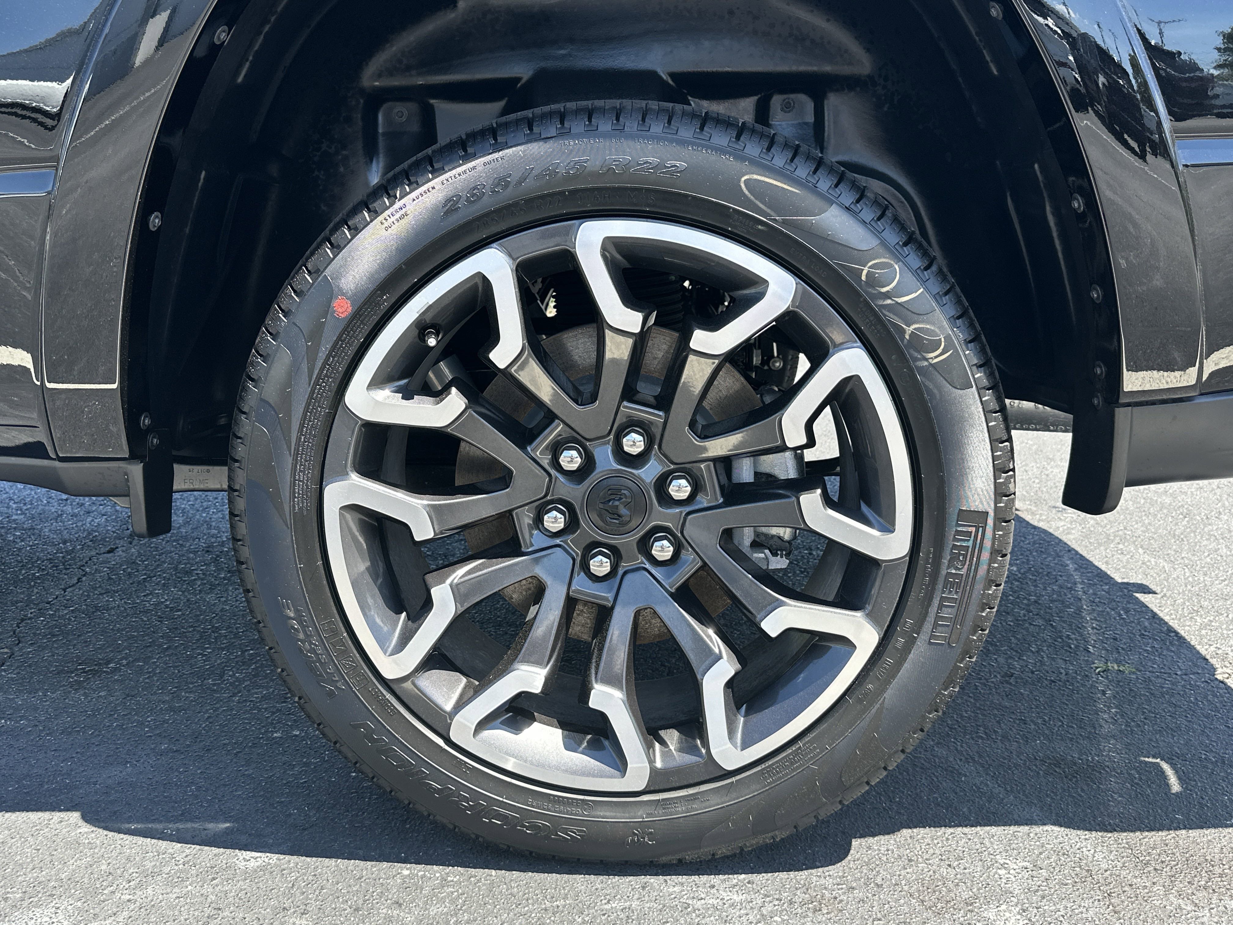 2025 RAM 1500 Limited - Photo 21