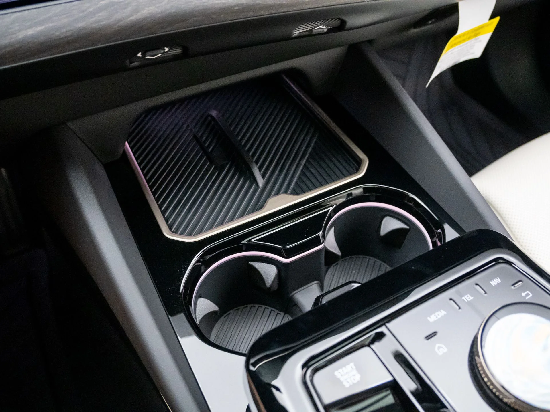 New 2026 Gray BMW 530i xDrive image 27