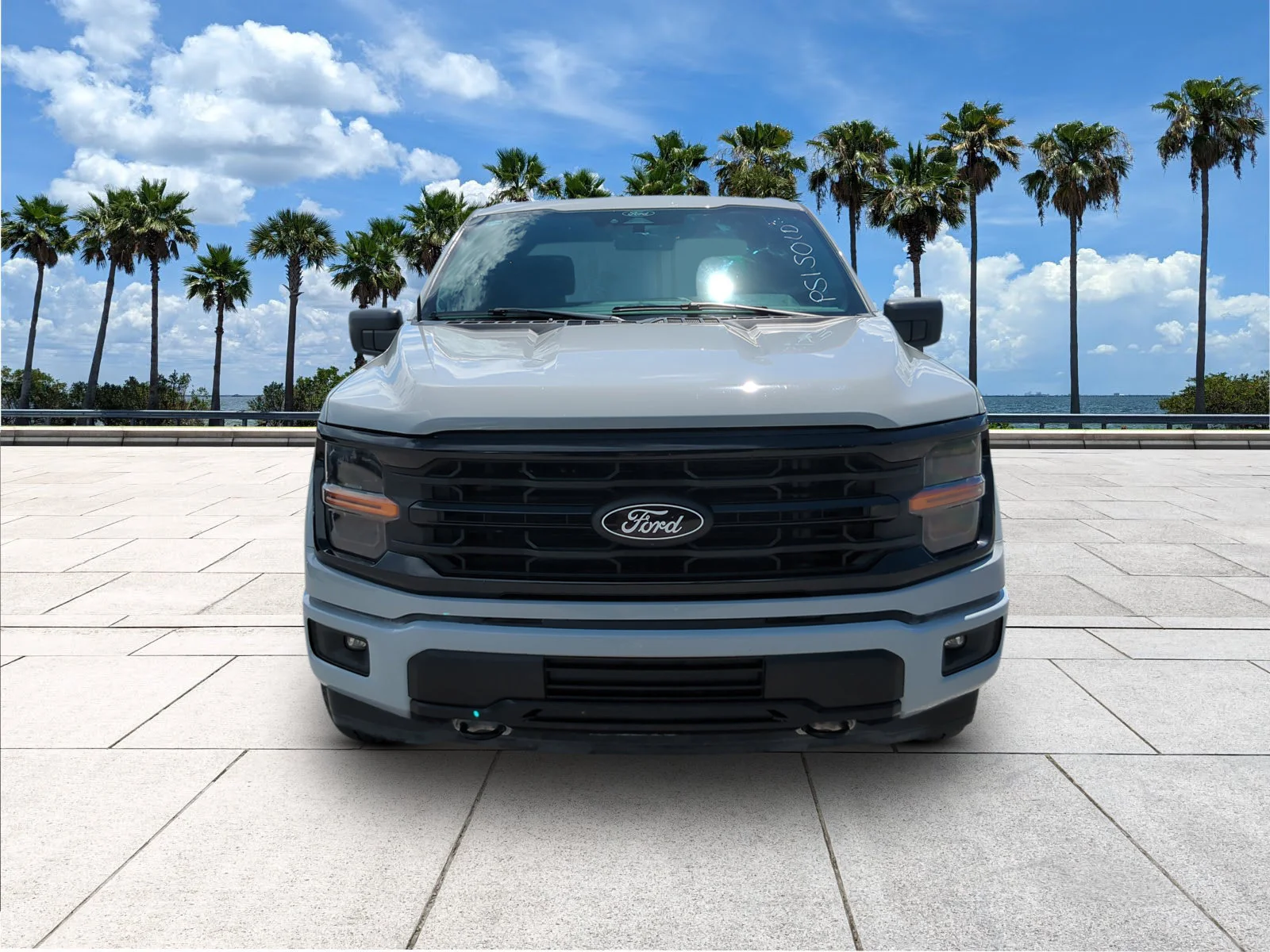 Used 2024 Avalanche Ford XLT image 2