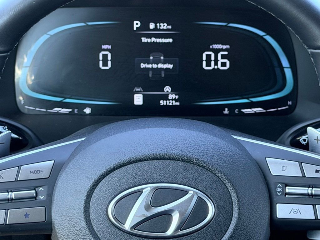 Used 2024 White Hyundai SEL image 19