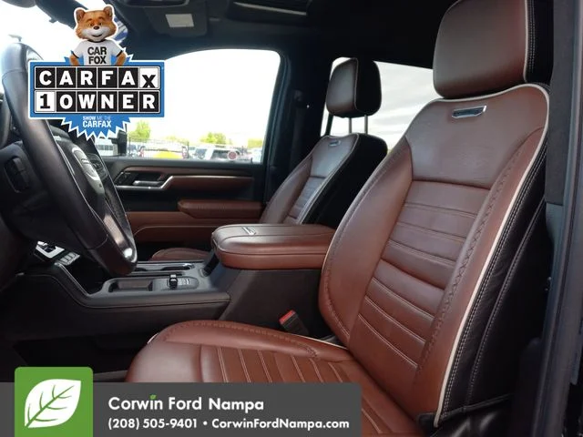Used 2024 Onyx Black GMC  image 24