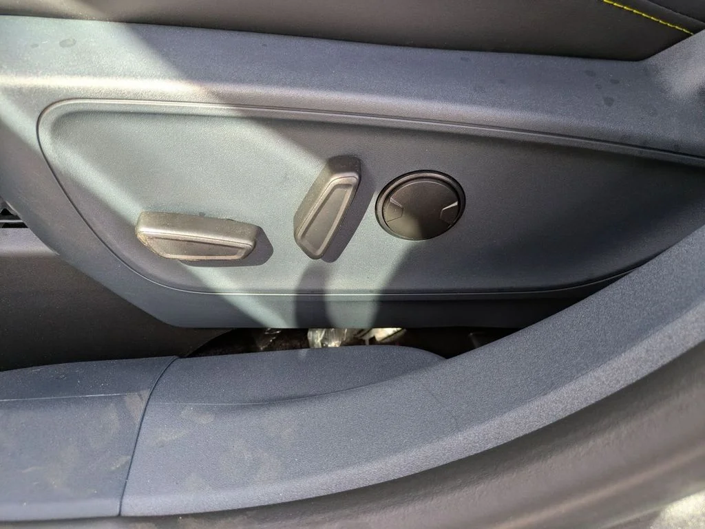 New 2026 Carbonized Gray Metallic Ford Lobo™ image 24