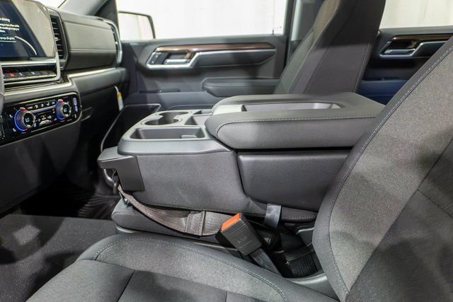 New 2026 Summit White Chevrolet LT (2FL) image 14