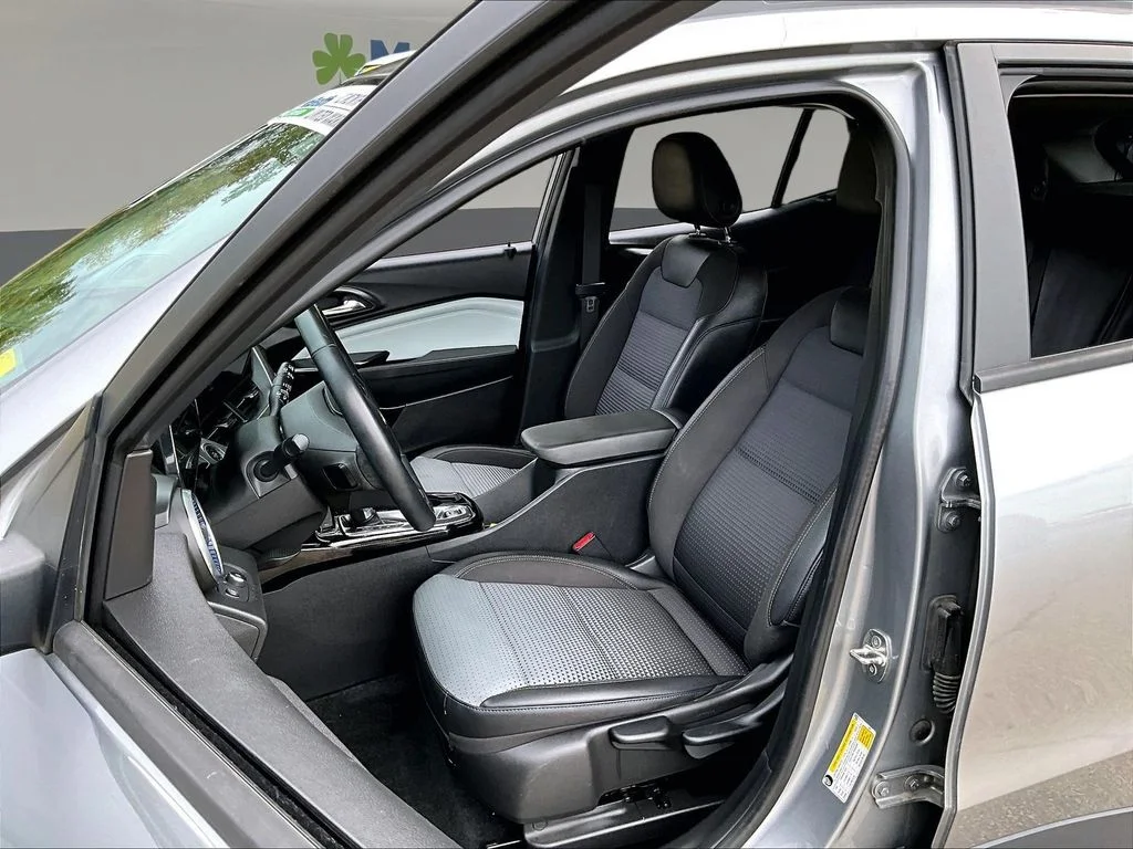 Used 2024 Gray Chevrolet LT image 23