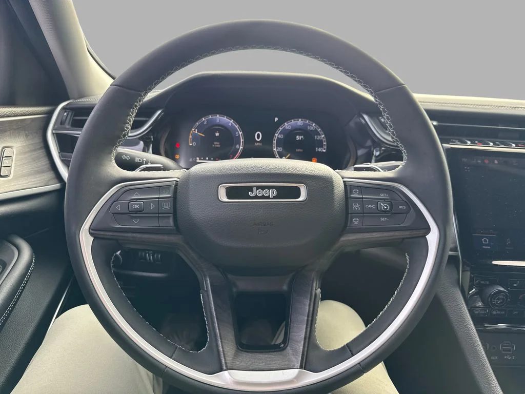 Used 2023 Black Jeep Limited image 17