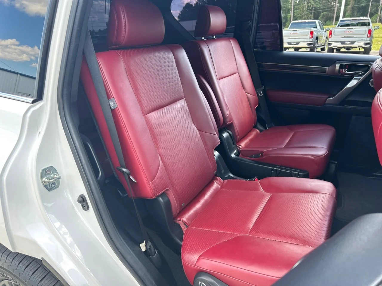 Used 2023  Lexus GX 460 Luxury image 20