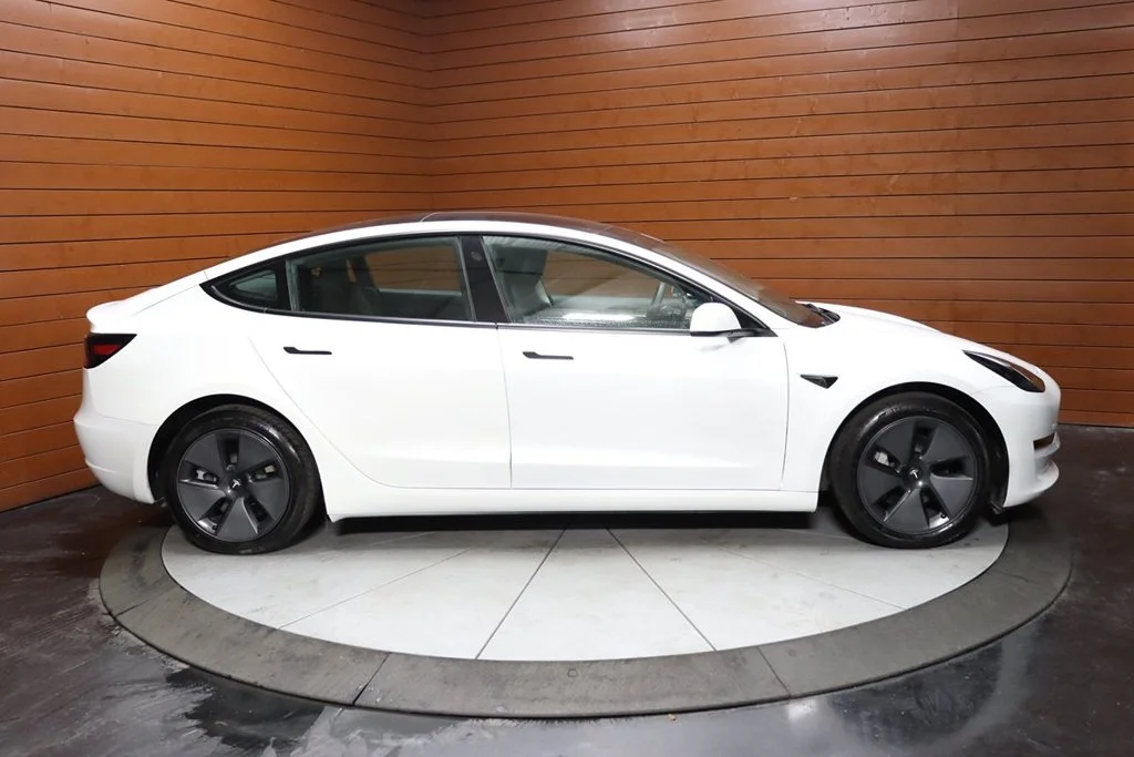 Used 2023 Pearl White Multi-Coat Tesla Base image 17