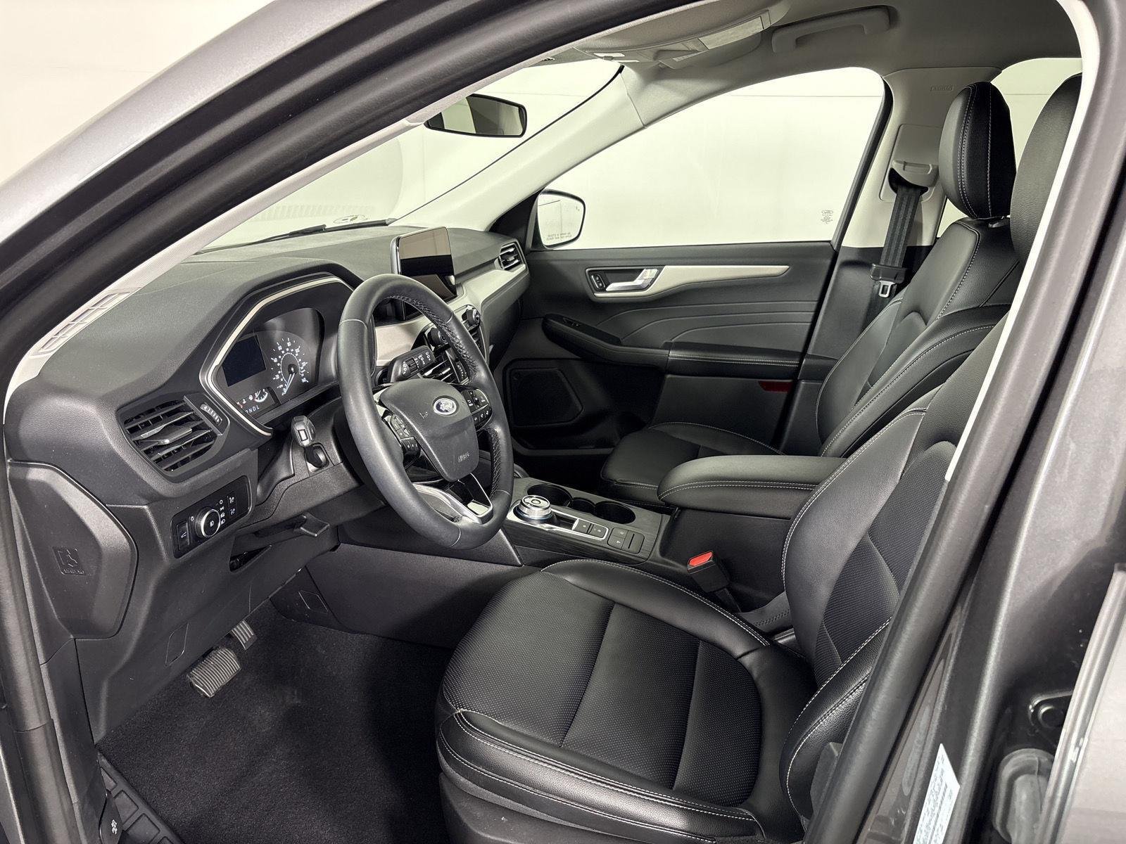 Used 2022 Gray Metallic Ford SEL image 8