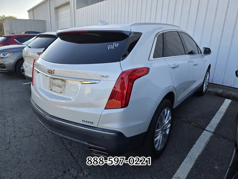 Used 2017 Crystal White CADILLAC PREMIUM LUXURY image 6
