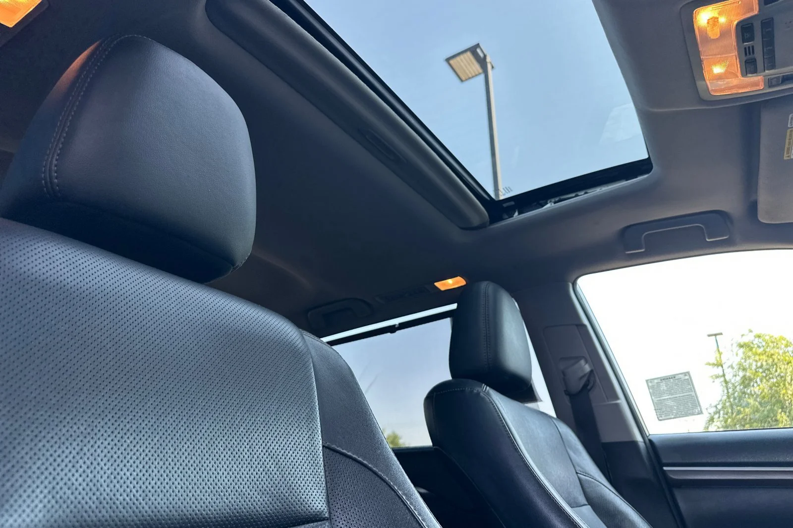 Used 2015 Predawn Gray Mica Toyota Limited image 18