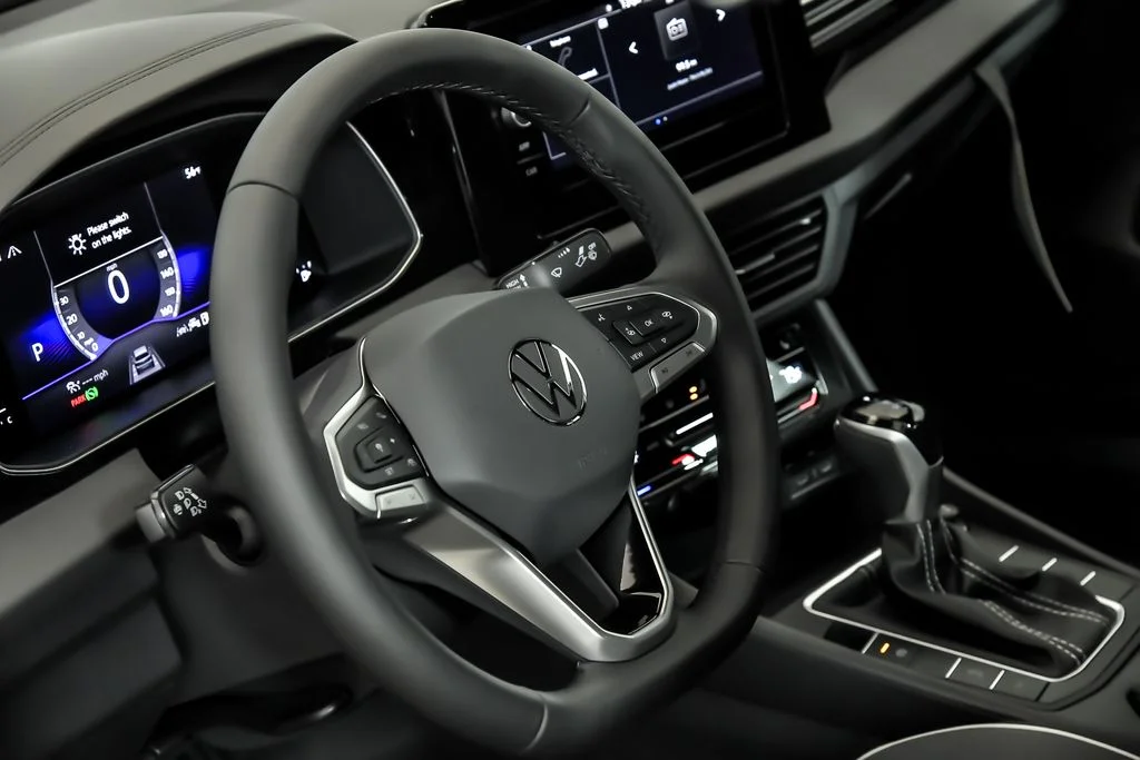 New 2026 White Volkswagen 1.5T Sport image 9