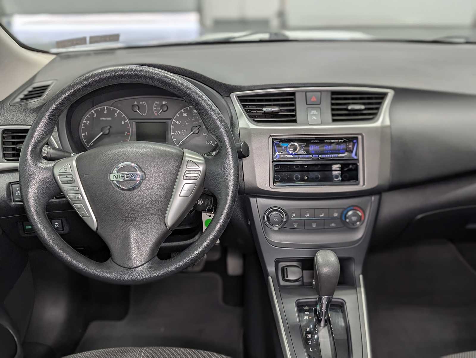 Used 2017 Brilliant Silver Nissan S image 5