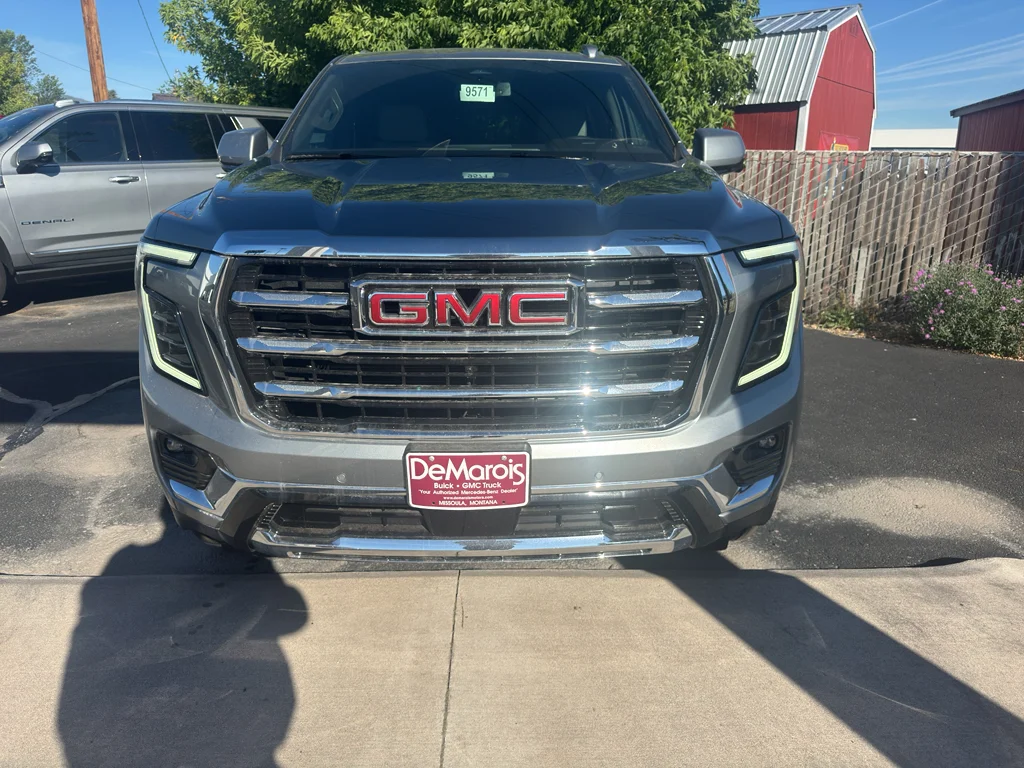 New 2026 Sterling Metallic GMC Elevation image 2