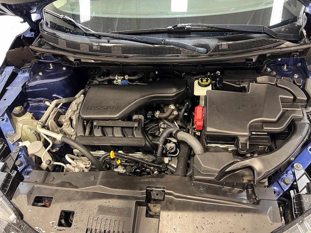Used 2022 Blue Nissan S image 34