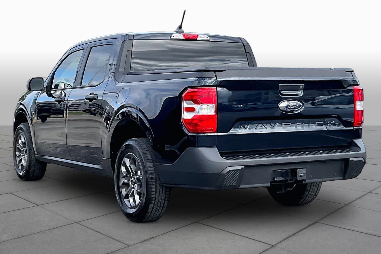 Used 2022 Alto Blue Tinted Clearcoat Metallic Ford XLT image 12