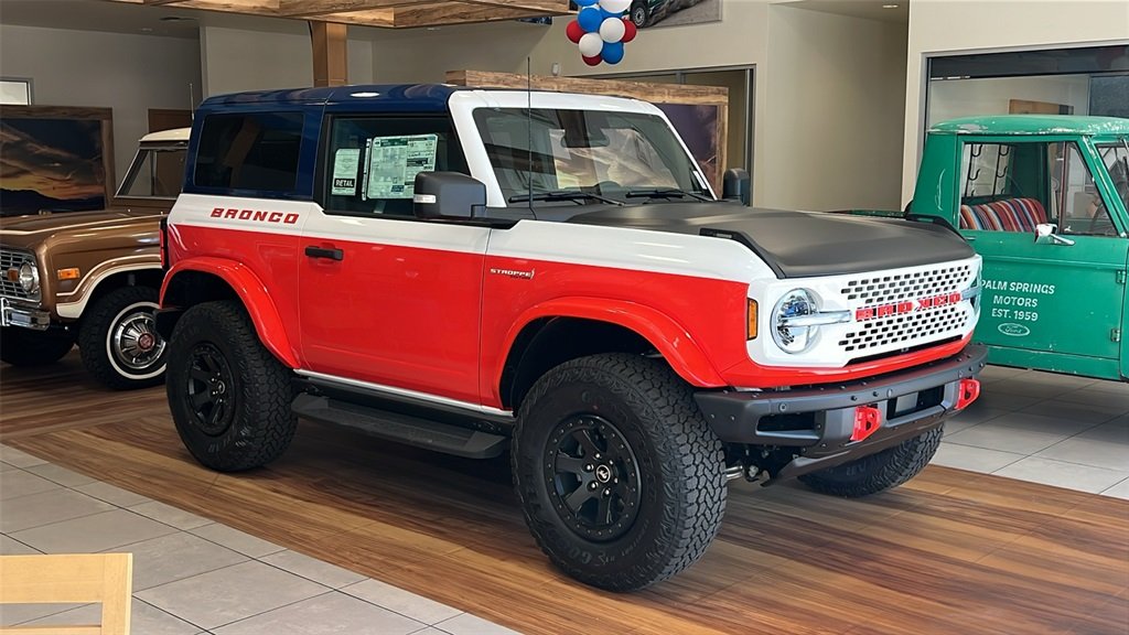 2025 Ford Bronco 2-Door Stroppe