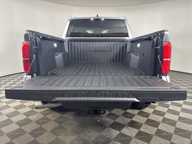 2026 Toyota Tacoma TRD Sport - Photo 21