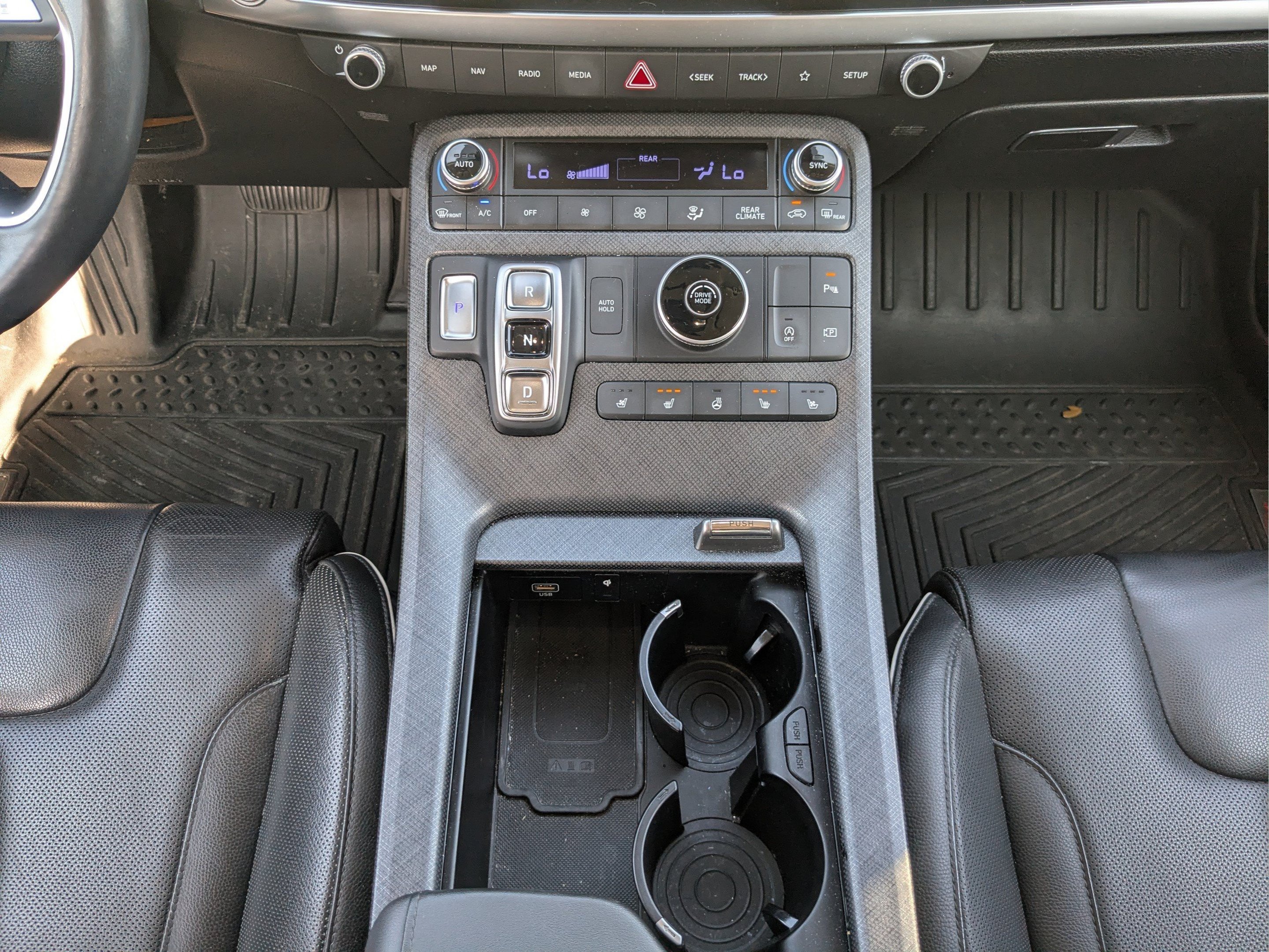 2023 Hyundai Palisade Limited - Photo 18