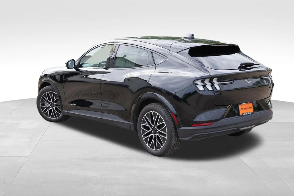 Used 2025 Black Ford Premium image 7