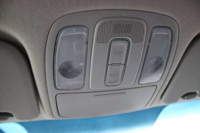 Used 2018 Green Kia Plus image 10
