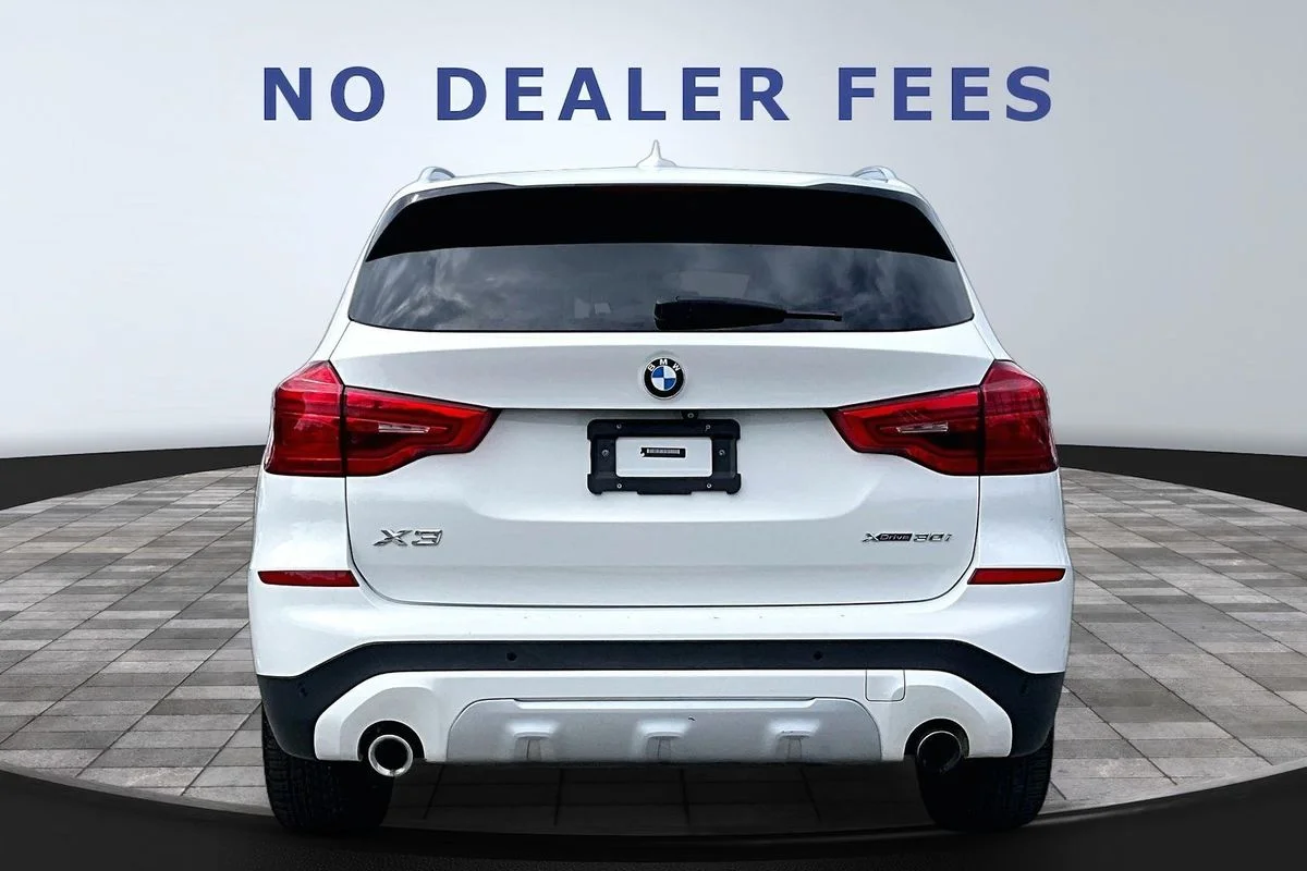 Used 2019 White BMW xDrive30i image 5